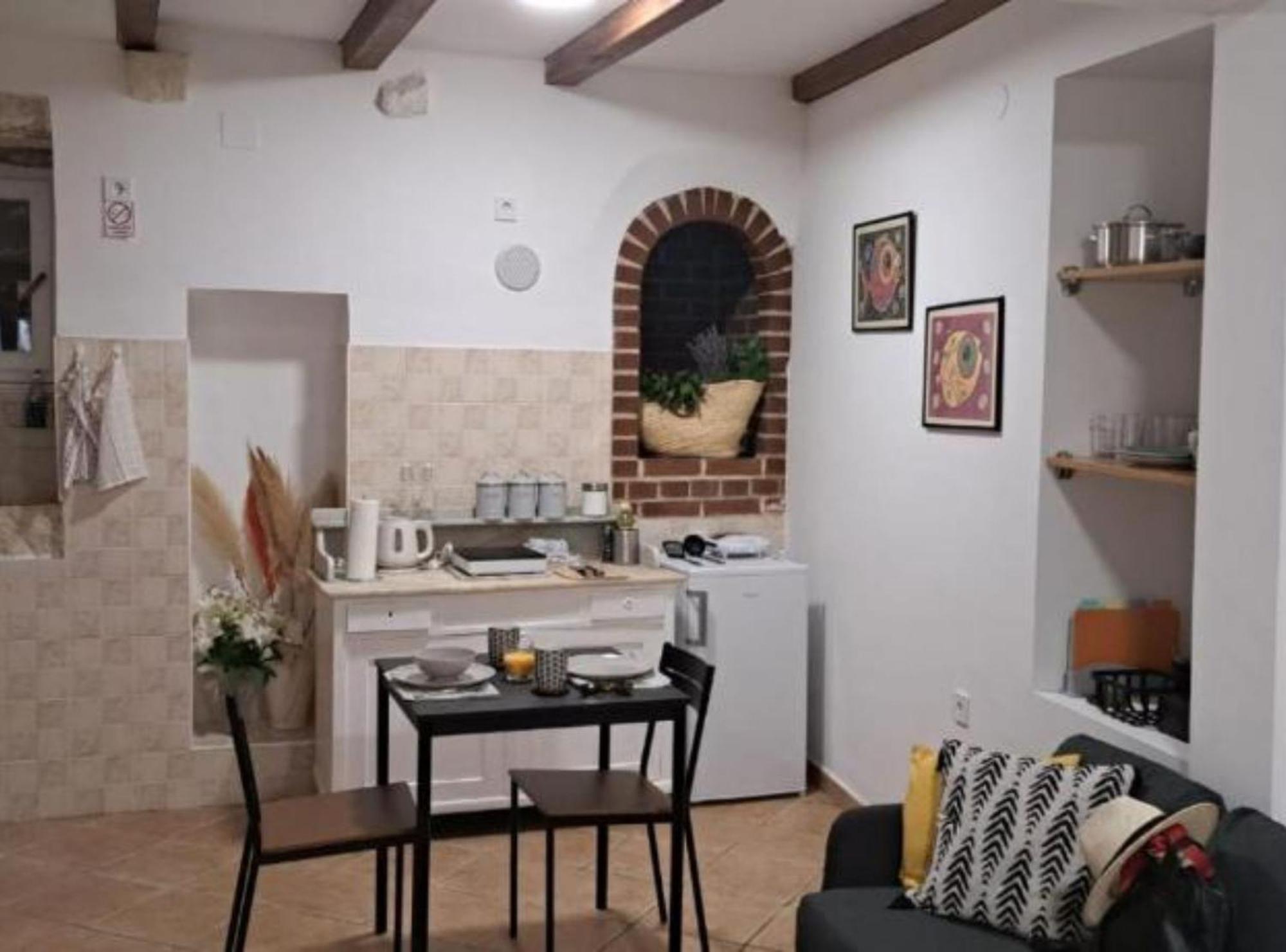 Apartment Funky Fish ดูบรอฟนิก ภายนอก รูปภาพ